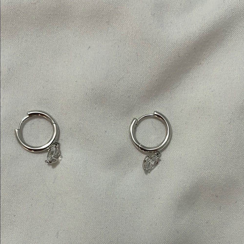 Kendra Scott Silver and White Heart Charm Earrings